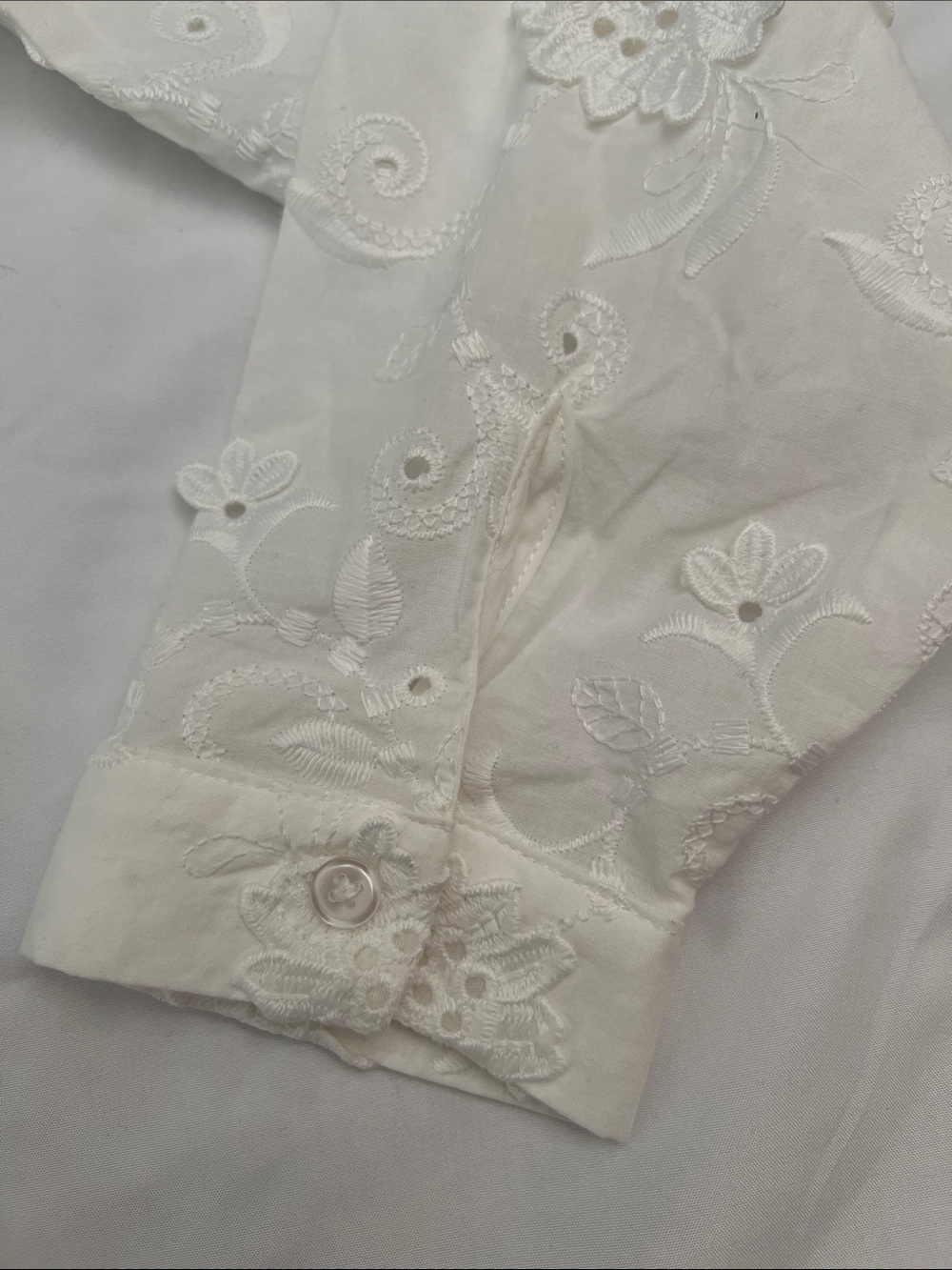 Adrianna Papell White Eyelet Embroidered Cotton Blouse M - Picture 8 of 16